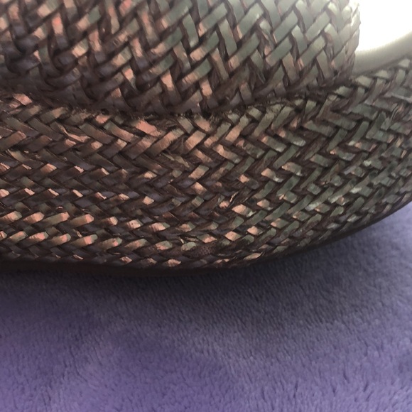 Arula Gold Wide-fit Platform Sandal 8W - Picture 6 of 6